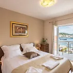 Apartment Flores Luxury