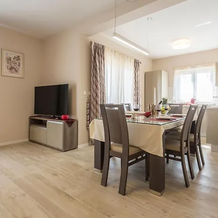 Apartman Flores Luxury