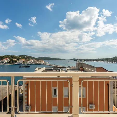 Apartman Flores Luxury Suites