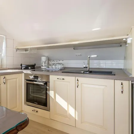 Apartman Flores Luxury Suites *