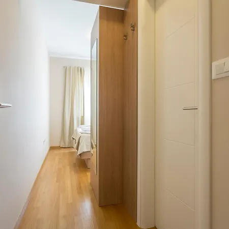 Flores Luxury Rogoznica