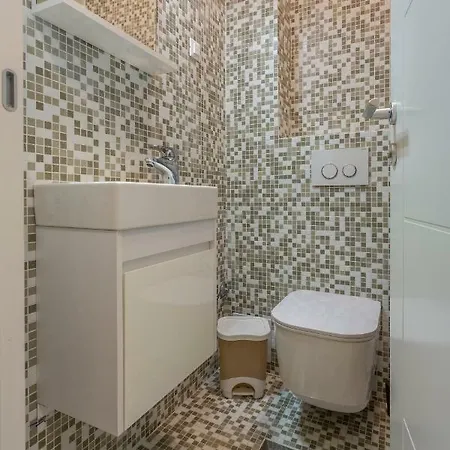 Flores Luxury Suites 公寓 罗戈兹尼察