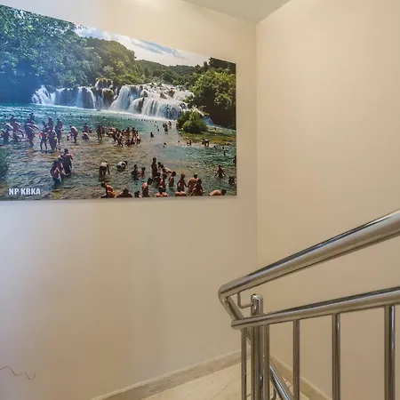 Flores Апартаменты