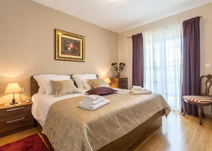 Daire Flores Luxury Suites *