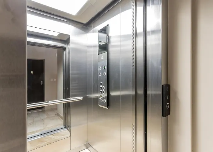 Apartment Flores Luxury