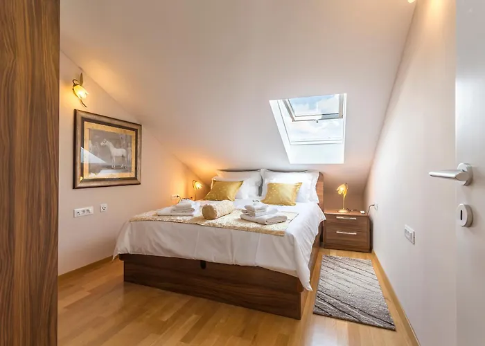 Flores Luxury Suites Daire