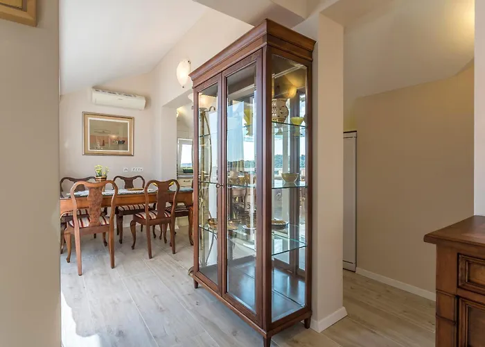 Apartamento Flores Luxury Suites *