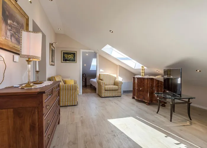 Flores Luxury Apartment *