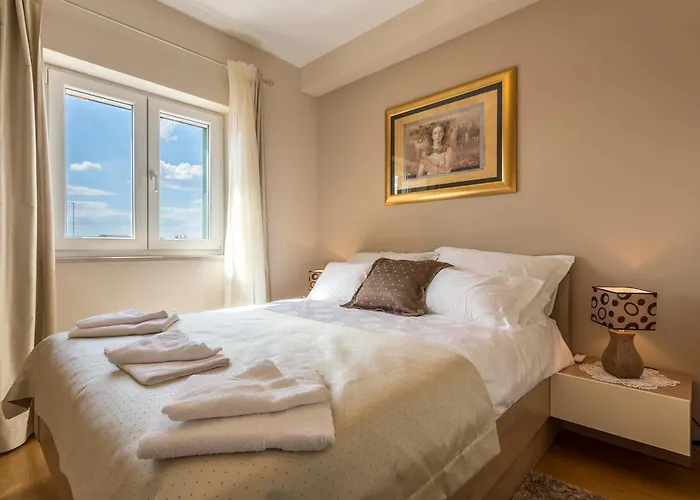 Apartment Flores Luxury Rogoznica (Sibenik-Knin)